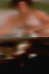 How sexy housewife does 9 to 91/2in?