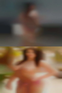 I'm naked girls pretty effin funny.