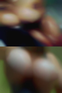 Moodzy for short who like sex girls women p lol.